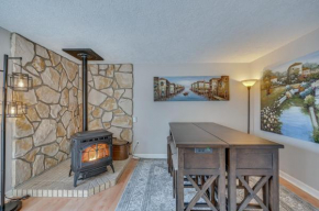 Cozy Nampa Escape with Fireplace and Smart TV!
